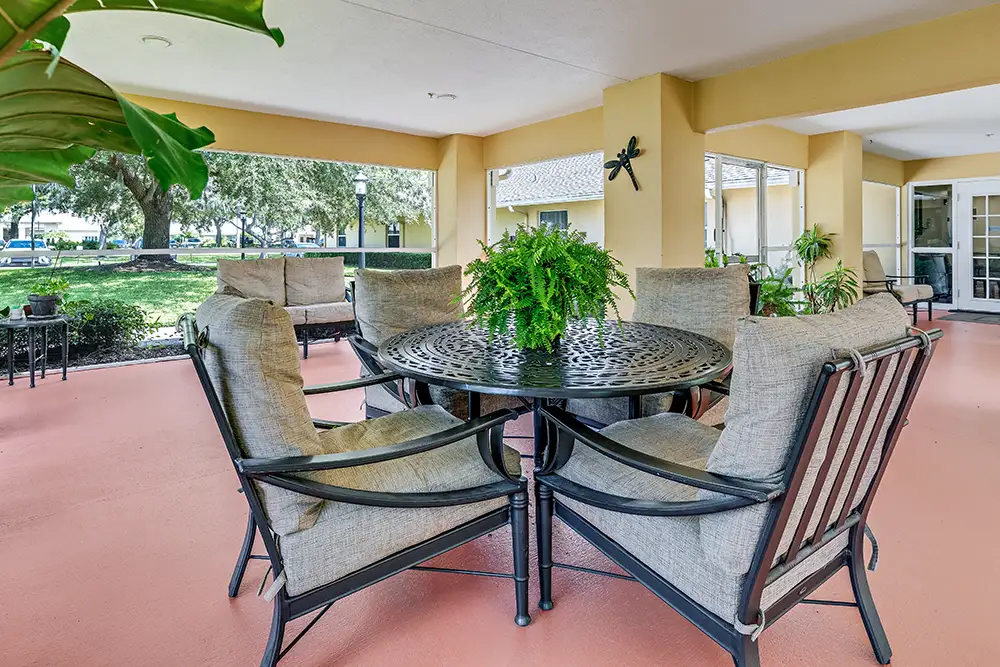PSLSunCity-HOME-Discover-Community Dining area of an apartment at Healdsburg
